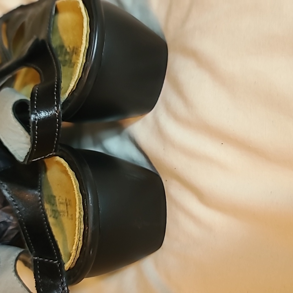 Naot Paris Black Leather Sandals Women's 10 / 41 - Picture 6 of 7